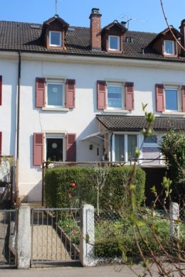 ++VERKAUFT++ Attraktive Alternative zur großen Stadtwohnung, Altbau-Reihenhaus in Lörrach., 79539 