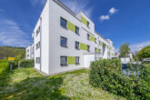 ++NEU IM ANGEBOT++ Moderne, neuwertige Eigentumswohnung mit schönem Garten in Lörrach (Stetten) - Außenansicht