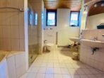 ++NEU IM ANGEBOT++ Exklusives Architektenhaus in TOP-Aussichtslage von LÖ-Hauingen -SOFORT FREI- - Bad