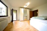++PROVISIONSFREI für Käufer++ Klassisch gut: 3,5-Zimmer-ETW in idealer Stadtrandlage von Lörrach - Schlafzimmer