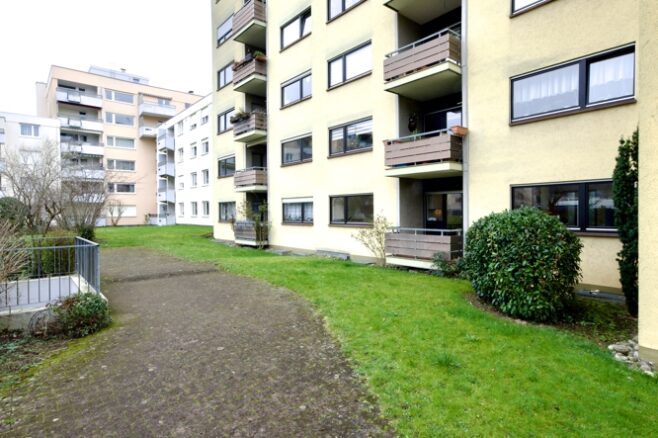 ++PROVISIONSFREI für Käufer++ Klassisch gut: 3,5-Zimmer-ETW in idealer Stadtrandlage von Lörrach, 79539 Lörrach, Erdgeschosswohnung