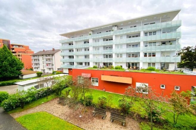 ++ NEU IM ANGEBOT++ Schöne 3-Zi.-Wohnung mit Loggia u. TG in Weil-Zentrum (Alt-Weil), 79576 Weil am Rhein, Etagenwohnung
