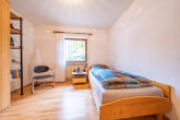 ++NEU IM ANGEBOT++ Freistehendes Einfamilienhaus mit ELW in bester Lage -sofort frei- - Kinderzimmer 1 EG